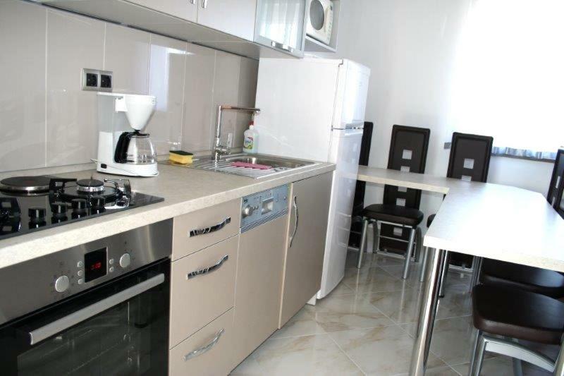 Lucija Apartments Vrh  Bagian luar foto