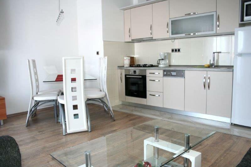 Lucija Apartments Vrh  Bagian luar foto